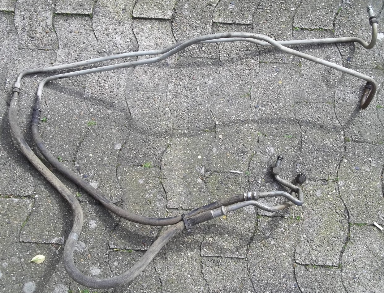 Ölkühlerleitung