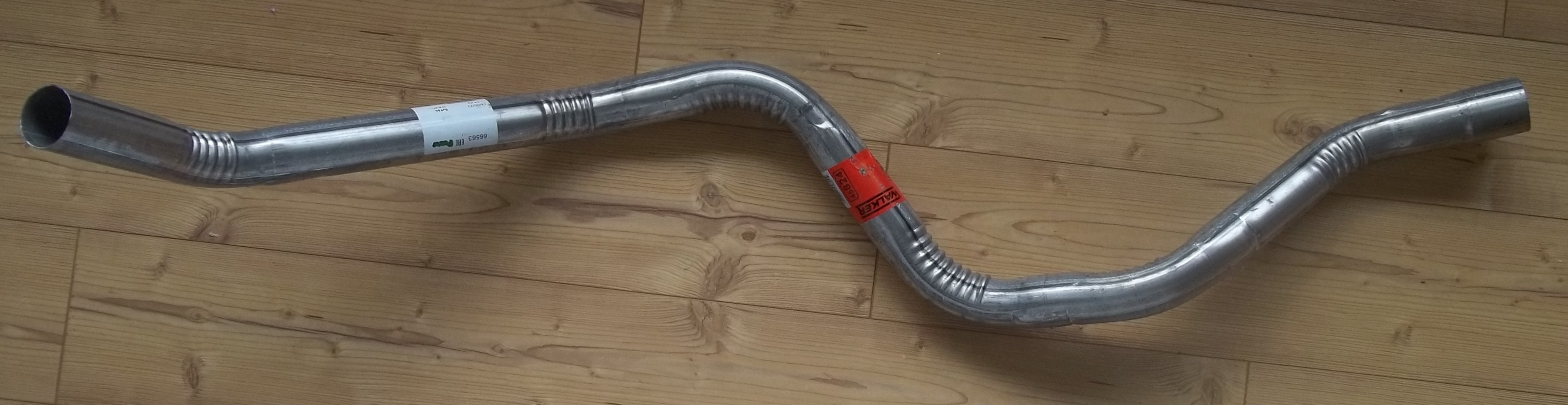 Auspuffrohr hinten links